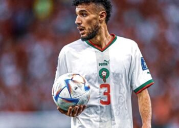 Mazraoui ambitieux avant la CAN 2025 : « C’est chez nous, on doit briller »